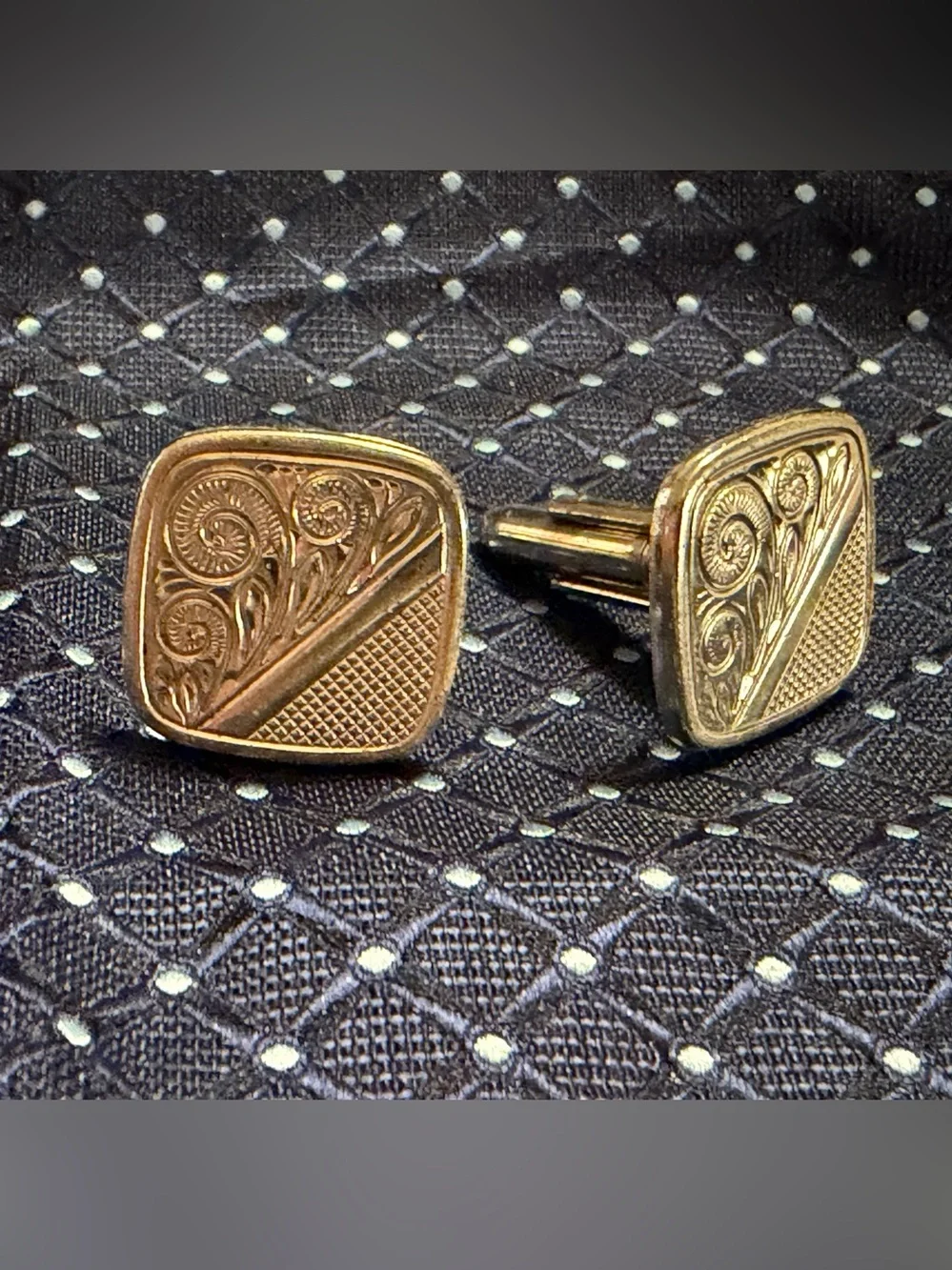 Gold Engraved Men's Cufflinks - Classic Floral Design